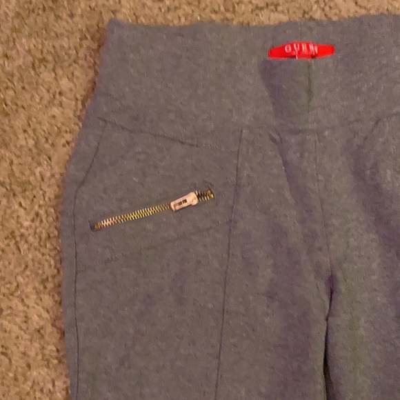 Guess grey skinny pant - Picture 2 of 4